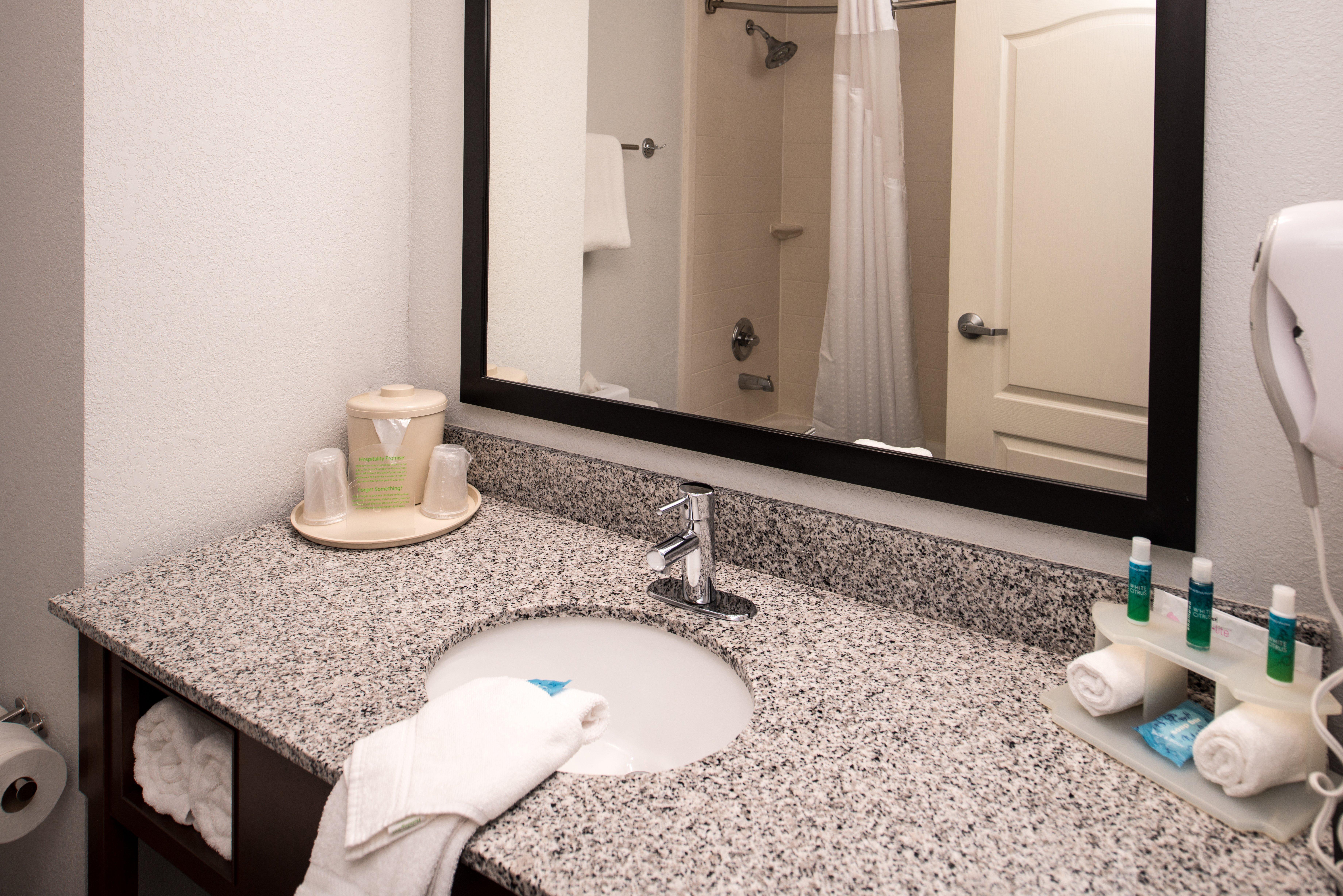 Holiday Inn Express & Suites Alamogordo Highway 54/70 By Ihg Екстериор снимка