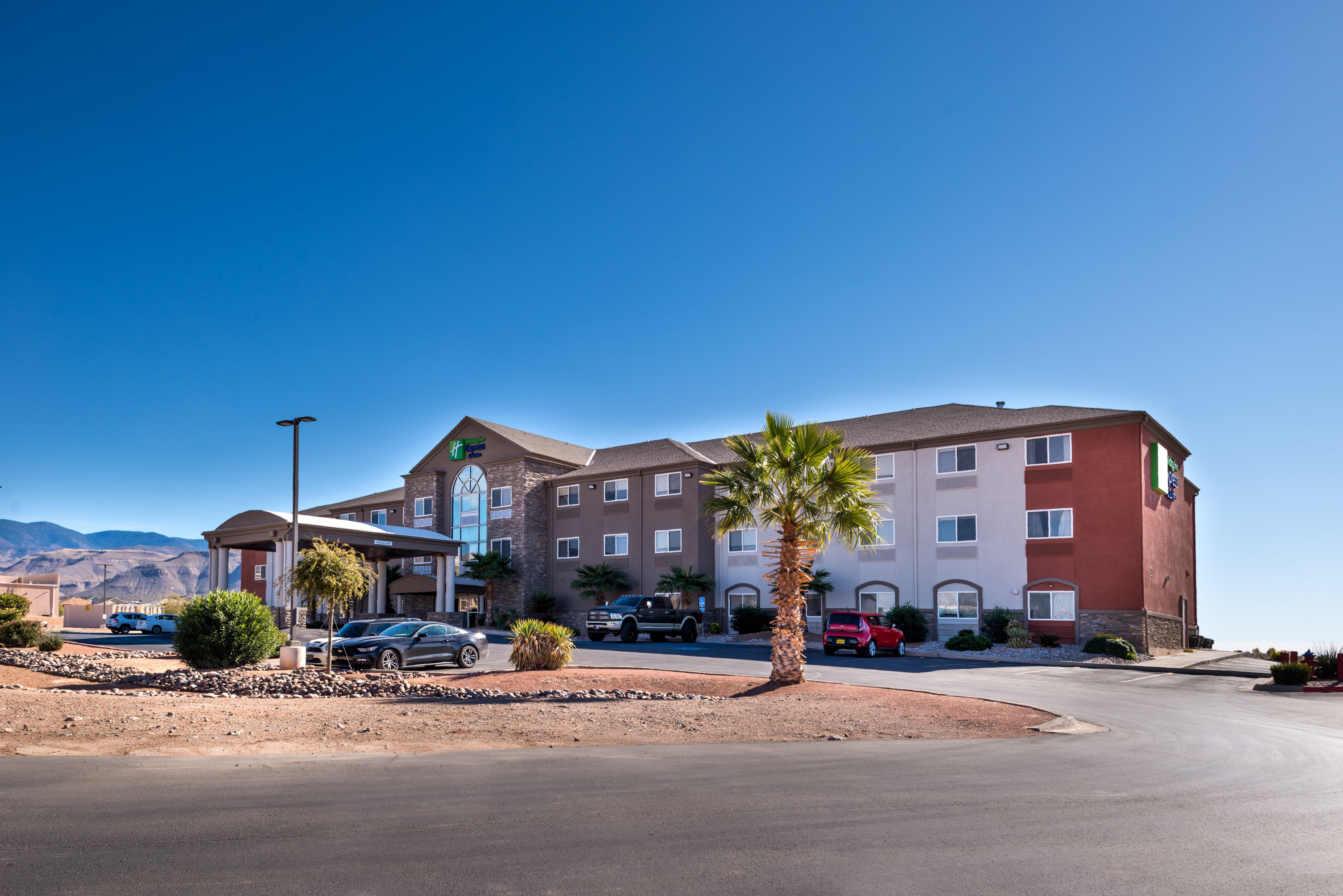 Holiday Inn Express & Suites Alamogordo Highway 54/70 By Ihg Екстериор снимка