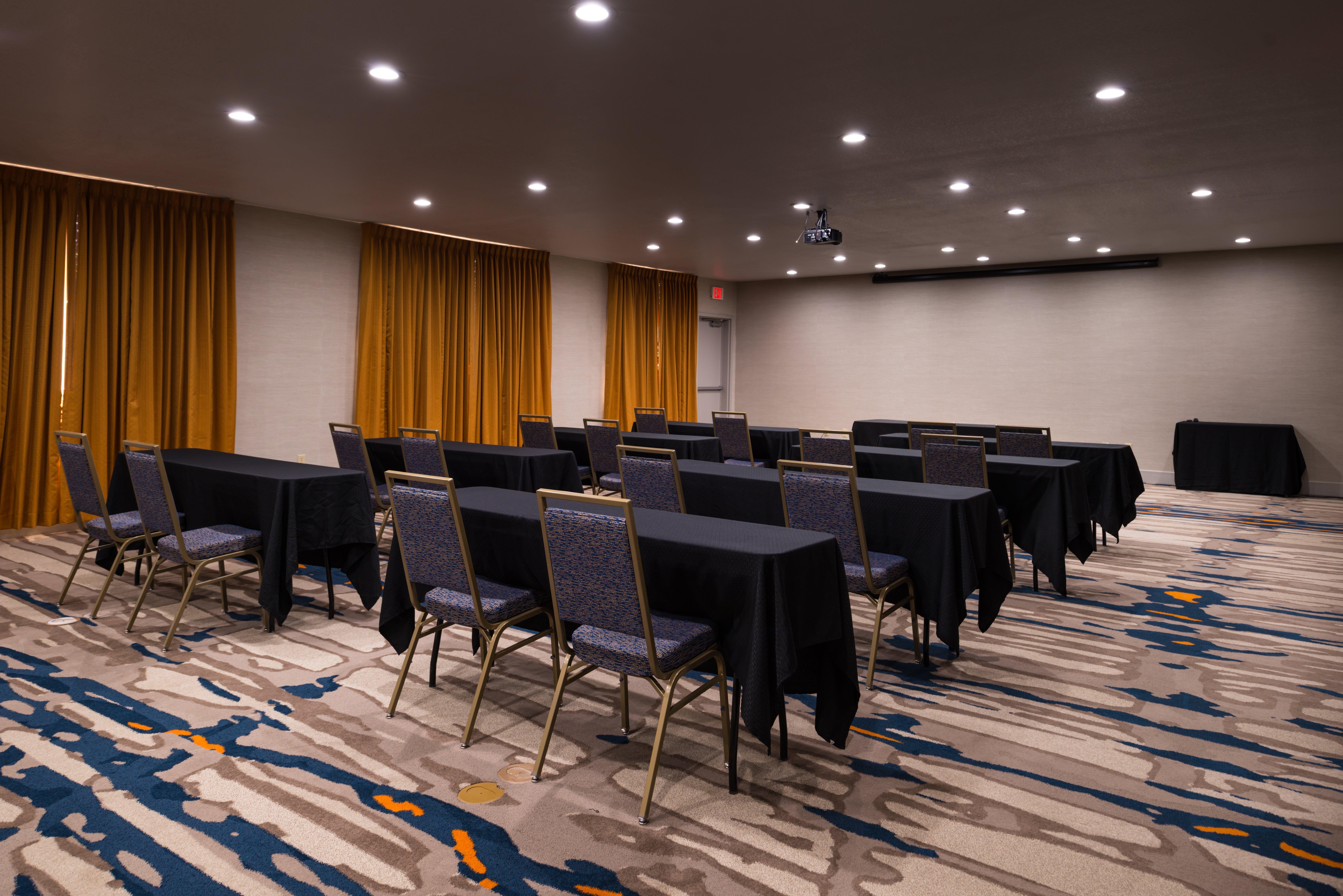 Holiday Inn Express & Suites Alamogordo Highway 54/70 By Ihg Екстериор снимка