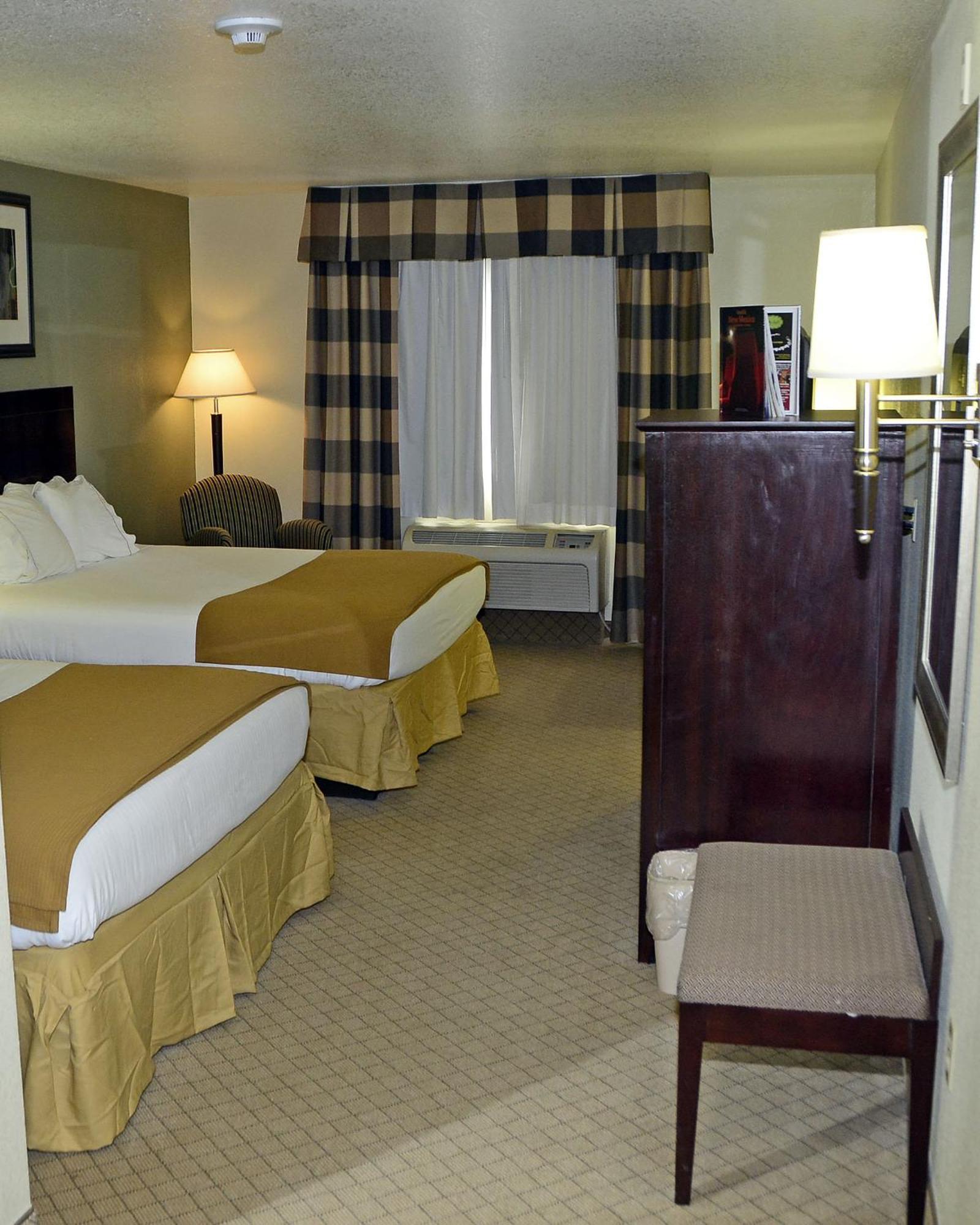 Holiday Inn Express & Suites Alamogordo Highway 54/70 By Ihg Екстериор снимка
